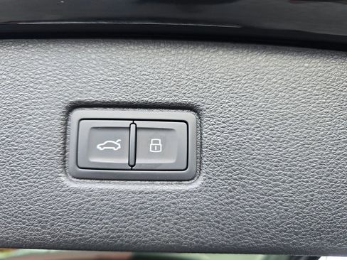 New 2026 Audi Q7 3.0T Premium Plus image 17