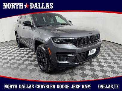 Used 2025 Jeep Grand Cherokee Altitude