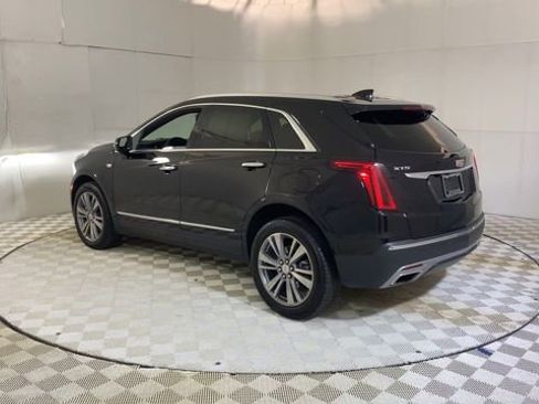 Used 2025 Cadillac XT5 Premium Luxury w/ LPO, Floor Liner Package FWD image 6
