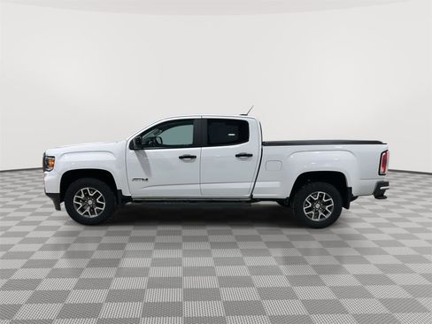 Used 2022 GMC Canyon AT4 image 2