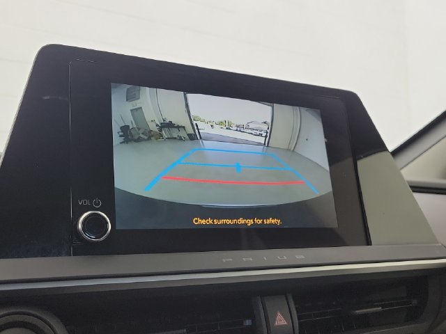 Used 2024 Toyota Prius LE FWD image 26