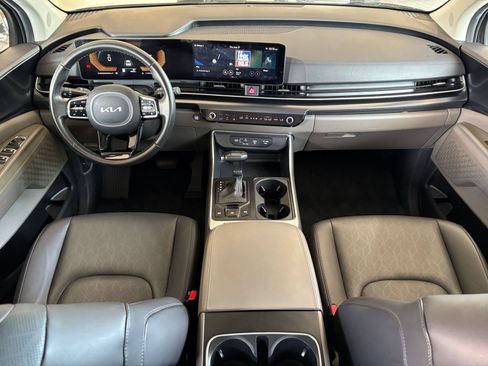 Used 2026 Kia Carnival FWD image 31