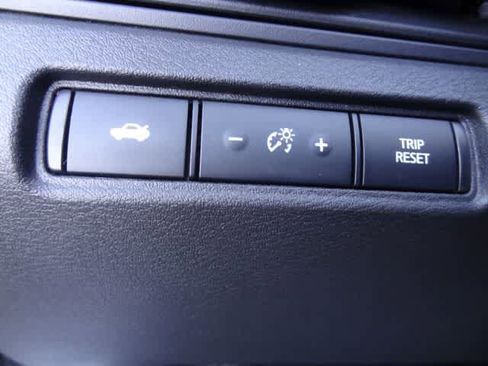 Used 2023 Nissan Altima 2.5 SV FWD image 16