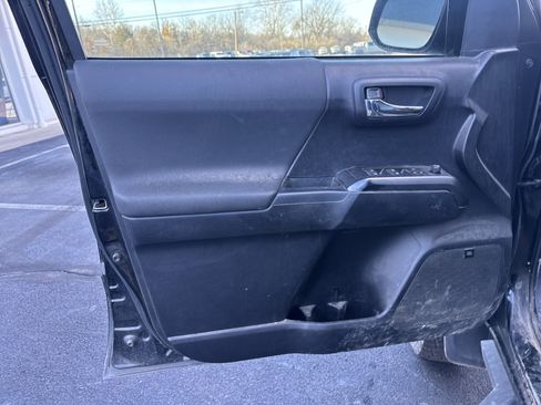 Used 2019 Toyota Tacoma TRD Pro image 15