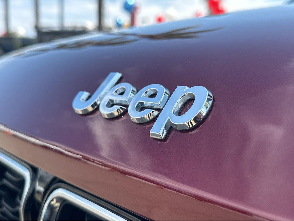 Used 2023 Jeep Grand Cherokee L Limited RWD image 43