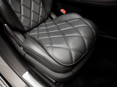 Used 2024 Mercedes-Benz Maybach EQS 680 4MATIC image 64