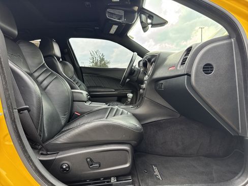 Used 2018 Dodge Charger SRT Hellcat RWD image 32