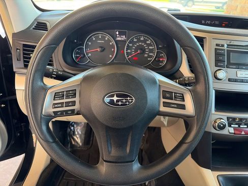 Used 2013 Subaru Outback 2.5i AWD/4WD image 12