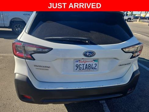 Used 2023 Subaru Outback Premium AWD/4WD image 7