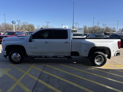 Used 2022 Chevrolet Silverado 3500 High Country w/ Safety Package II image 10
