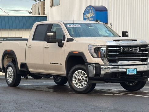 Used 2026 GMC Sierra 2500 SLE w/ LPO, Black Badging Package image 2