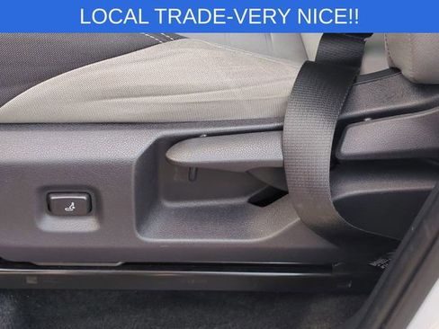 Used 2024 Toyota Tacoma TRD Sport AWD/4WD image 17