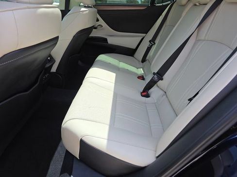 Used 2024 Lexus ES 350 Ultra Luxury w/ Accessory Package (Z1) FWD image 17