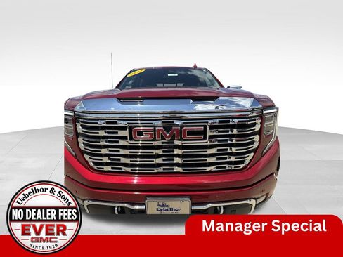 Used 2023 GMC Sierra 1500 Denali w/ Denali Reserve Package AWD/4WD image 12