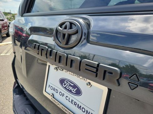 Used 2024 Toyota 4Runner SR5 Premium w/ Moonroof Package RWD image 7