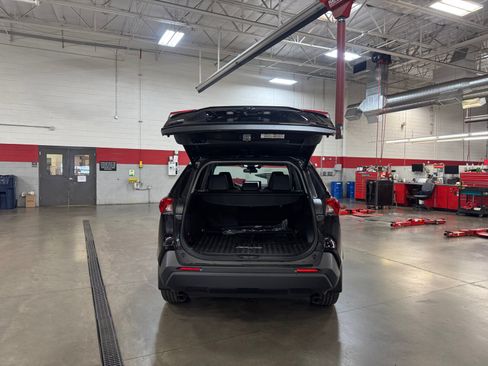 Used 2025 Toyota RAV4 XLE Premium w/ Weather Package AWD/4WD image 32