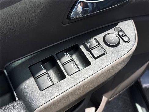 Used 2015 Honda Odyssey EX-L image 22