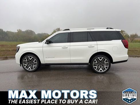 New 2025 Ford Expedition Platinum w/ Platinum Ultimate Package AWD/4WD image 8