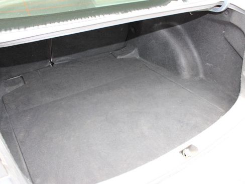 Used 2022 Toyota Corolla LE FWD image 17