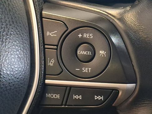 Used 2021 Toyota Camry XLE AWD/4WD image 21