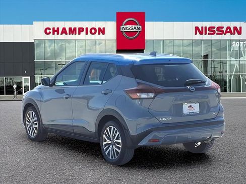 Used 2024 Nissan Kicks SV image 5