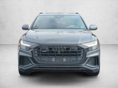 Used 2019 Audi Q8 Prestige w/ Luxury Package image 2