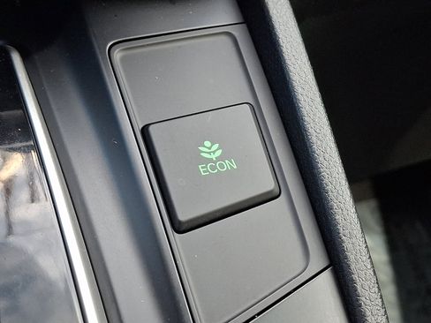 Used 2018 Honda CR-V LX image 23