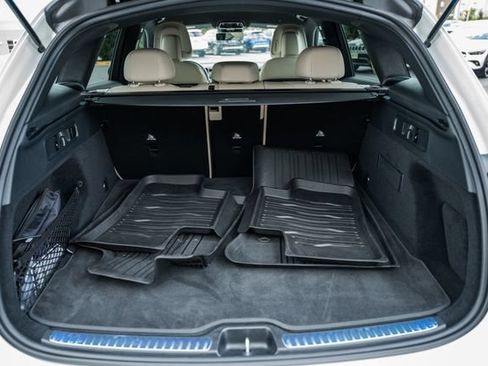 Used 2024 Mercedes-Benz GLC 300 4MATIC image 10