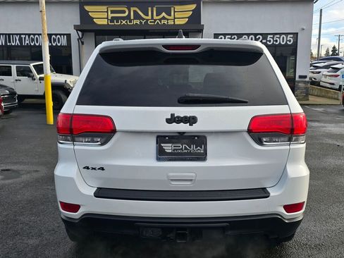 Used 2015 Jeep Grand Cherokee Laredo w/ Security & Convenience Group image 7