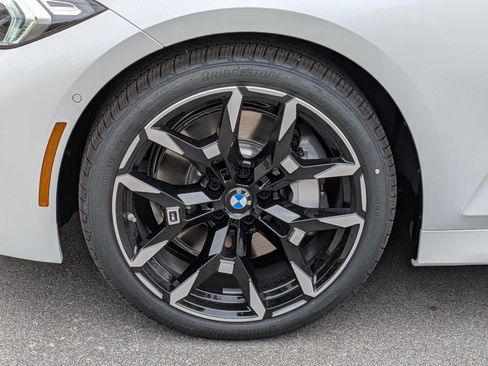 New 2026 BMW 330i Sedan w/ M Sport Package RWD image 10