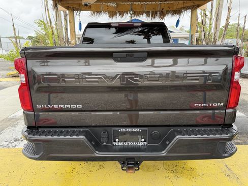 Used 2021 Chevrolet Silverado 1500 Custom image 6