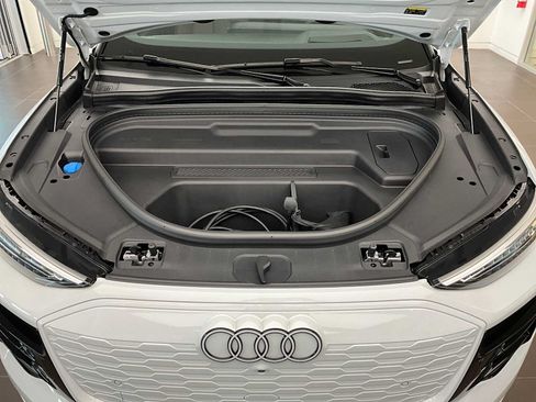 Used 2025 Audi Q6 e-tron Premium Plus w/ Premium Plus AWD/4WD image 21