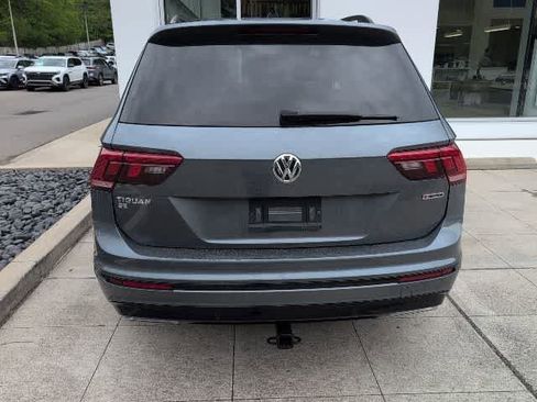 Certified 2021 Volkswagen Tiguan SE R-Line AWD/4WD image 4