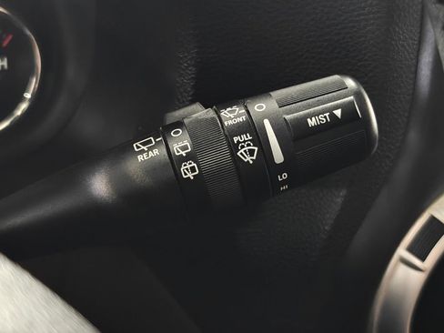 Used 2013 Jeep Wrangler Unlimited Sahara w/ Dual Top Group image 34