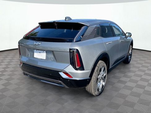 New 2026 Cadillac Optiq Luxury 1 w/ LPO, Floor Liner Package AWD/4WD image 5