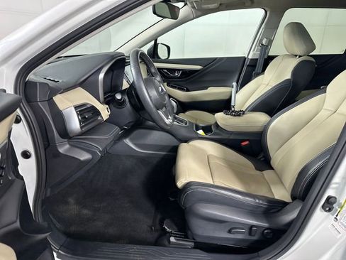 Used 2023 Subaru Outback Limited AWD/4WD image 11