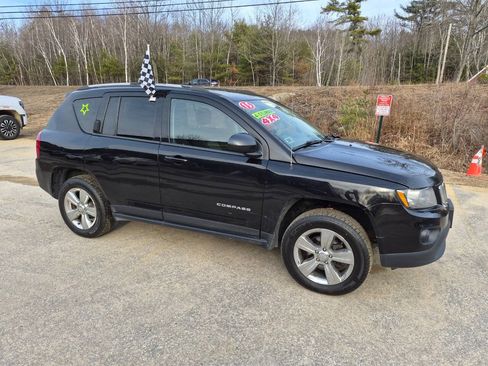 Used 2016 Jeep Compass Sport w/ Power Value Group AWD/4WD image 3