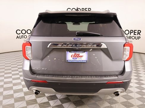 Used 2021 Ford Explorer Limited w/ Equipment Group 301A image 24