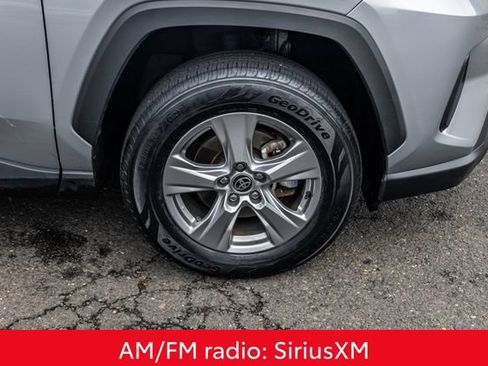 Used 2025 Toyota RAV4 XLE AWD/4WD image 9