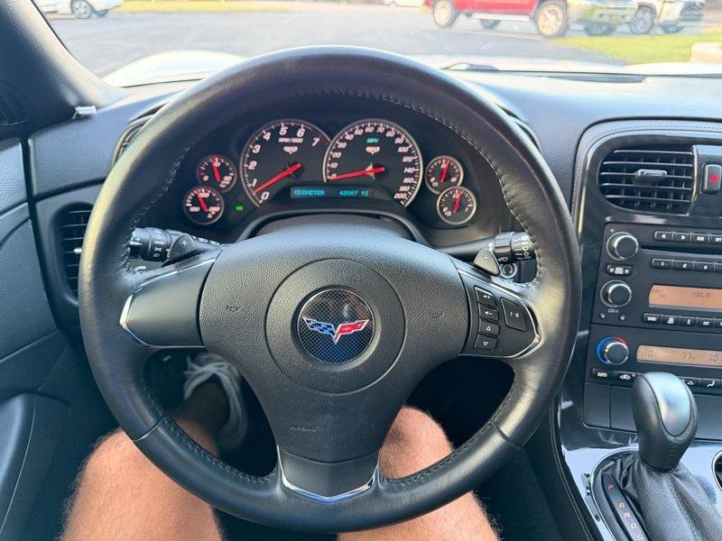 Used 2013 Chevrolet Corvette Coupe RWD image 15