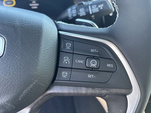 New 2026 Jeep Grand Cherokee Limited AWD/4WD image 31