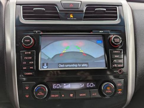 Used 2013 Nissan Altima 2.5 SL w/ Technology Pkg FWD image 26