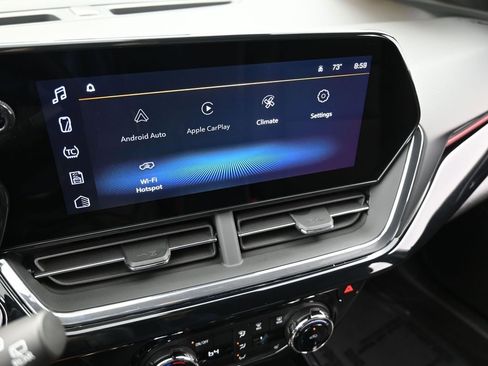 Used 2025 Chevrolet Trax RS w/ Driver Confidence Package image 20