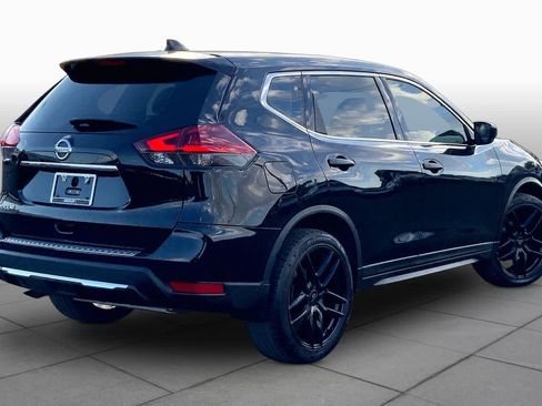 Used 2020 Nissan Rogue S FWD image 13