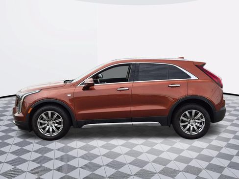 Certified 2021 Cadillac XT4 Premium Luxury w/ Cold Weather Package FWD image 4