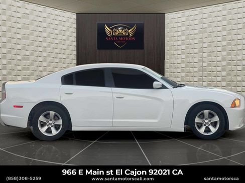 Used 2013 Dodge Charger SE image 6