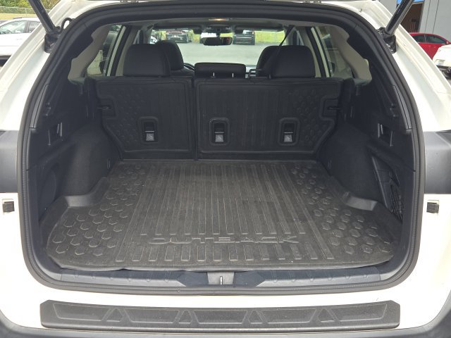 Used 2022 Subaru Outback Limited XT AWD/4WD image 18