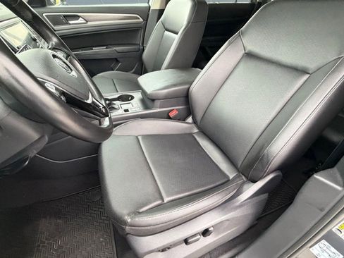 Used 2020 Volkswagen Atlas SE w/ Towing Package FWD image 5