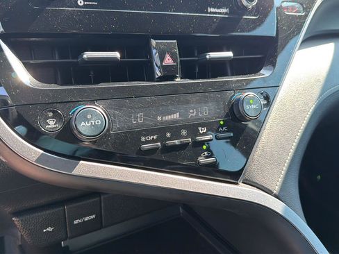 Used 2024 Toyota Camry SE FWD image 26