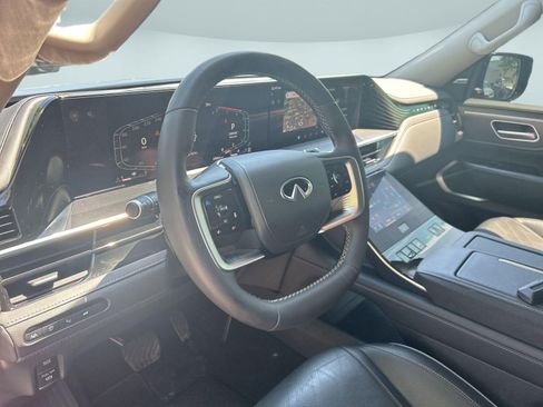Used 2025 INFINITI QX80 Luxe w/ Exterior Package AWD/4WD image 4